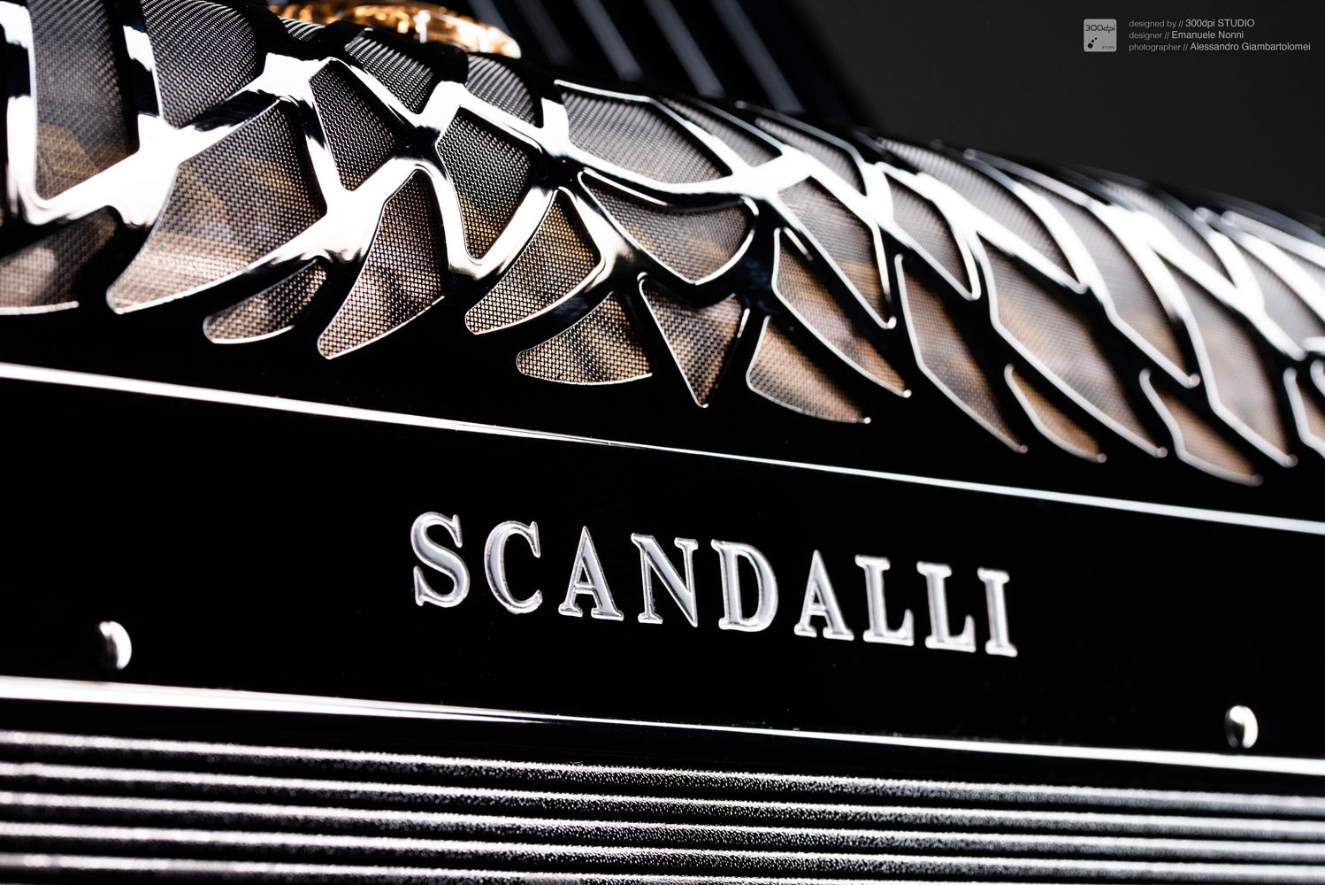 Dettaglio traforo-logo fisarmonica AIR - Scandalli Accordions - design Emanuele Nonni - 300dpi STUDIO