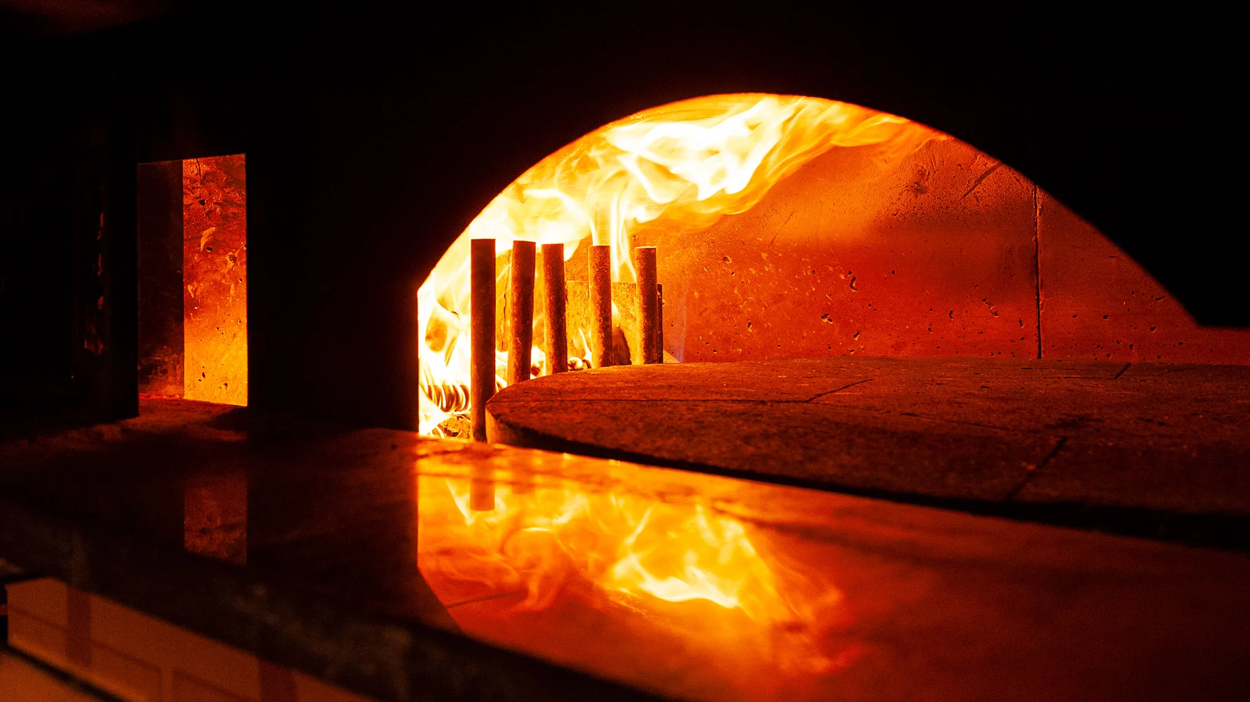La Fattoria Spoleto: forno a legno rotativo - Ristorante - Pizzeria - Albergo