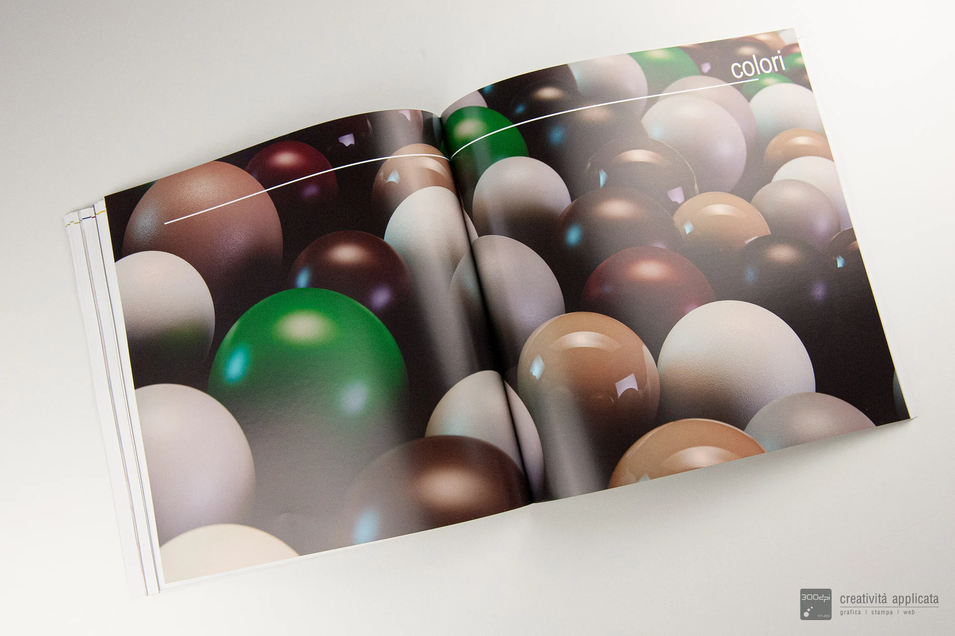 Interno catalogo EVOLUTION Bugnall-Cimarelli - sezione colori