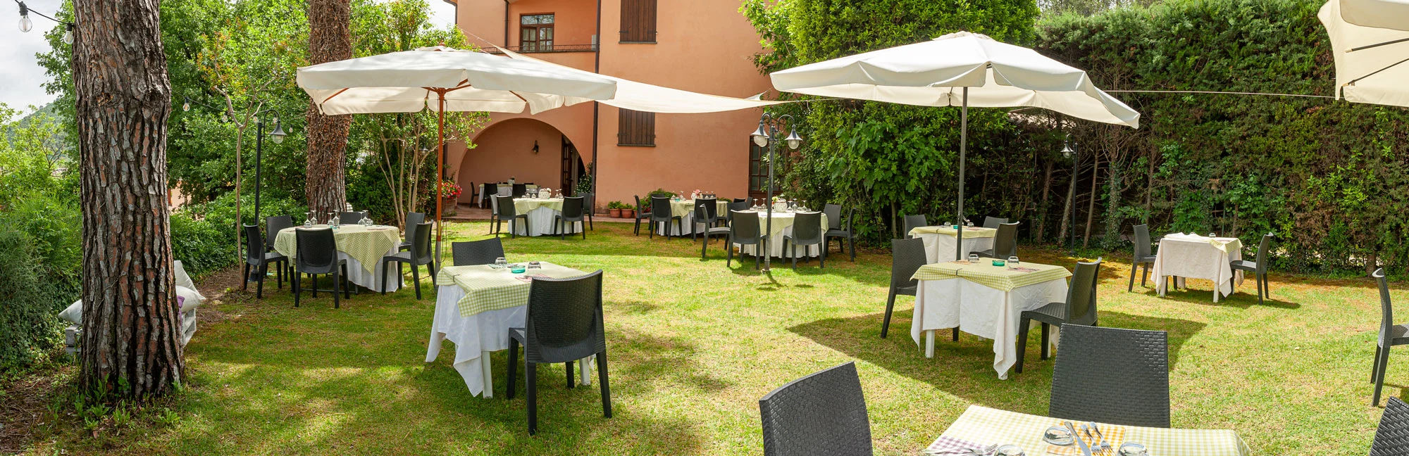 La Fattoria Spoleto: giardino panoramico - Ristorante - Pizzeria - Albergo