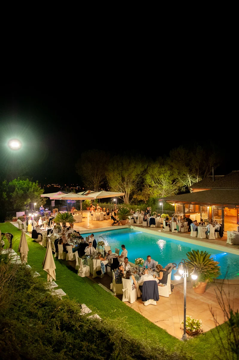 La Fattoria Spoleto: piscina notturna - Ristorante - Pizzeria - Albergo