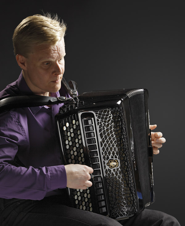 Mika Vayrynen Scandalli Accordions - Extreme