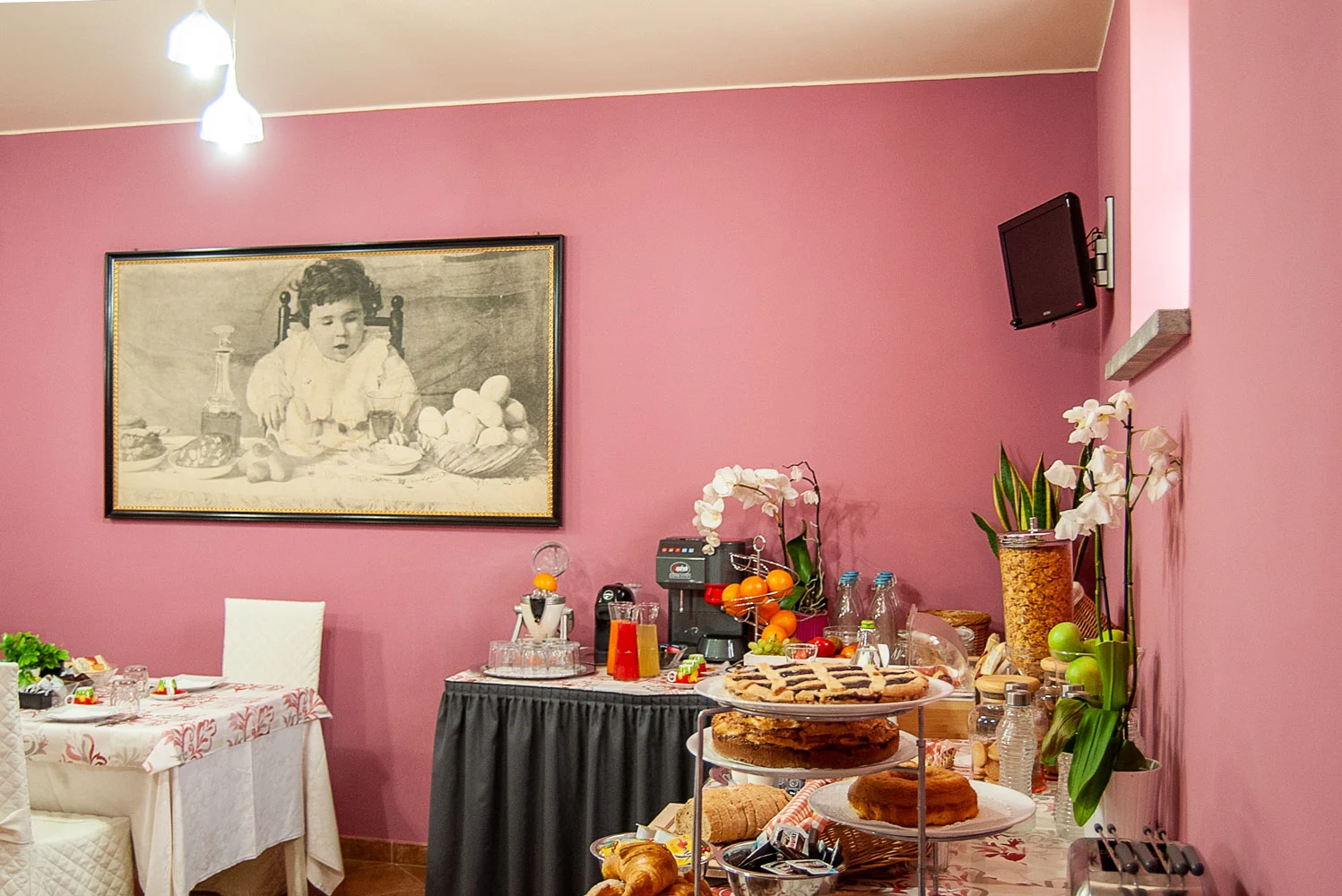 La Fattoria Spoleto: sala colazione quadro - Ristorante - Pizzeria - Albergo
