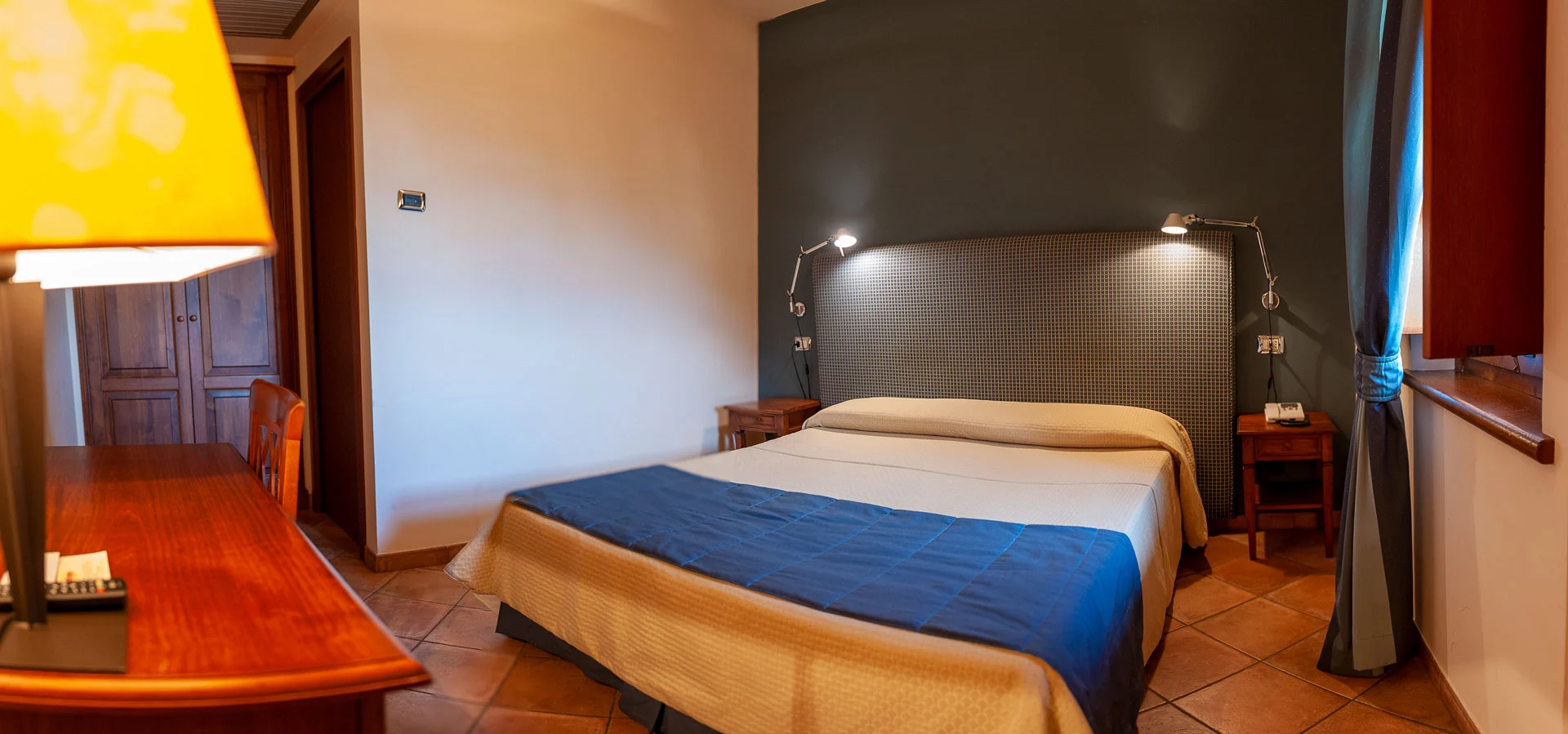 La Fattoria Spoleto: stanza di albergo comoda - Ristorante - Pizzeria - Albergo